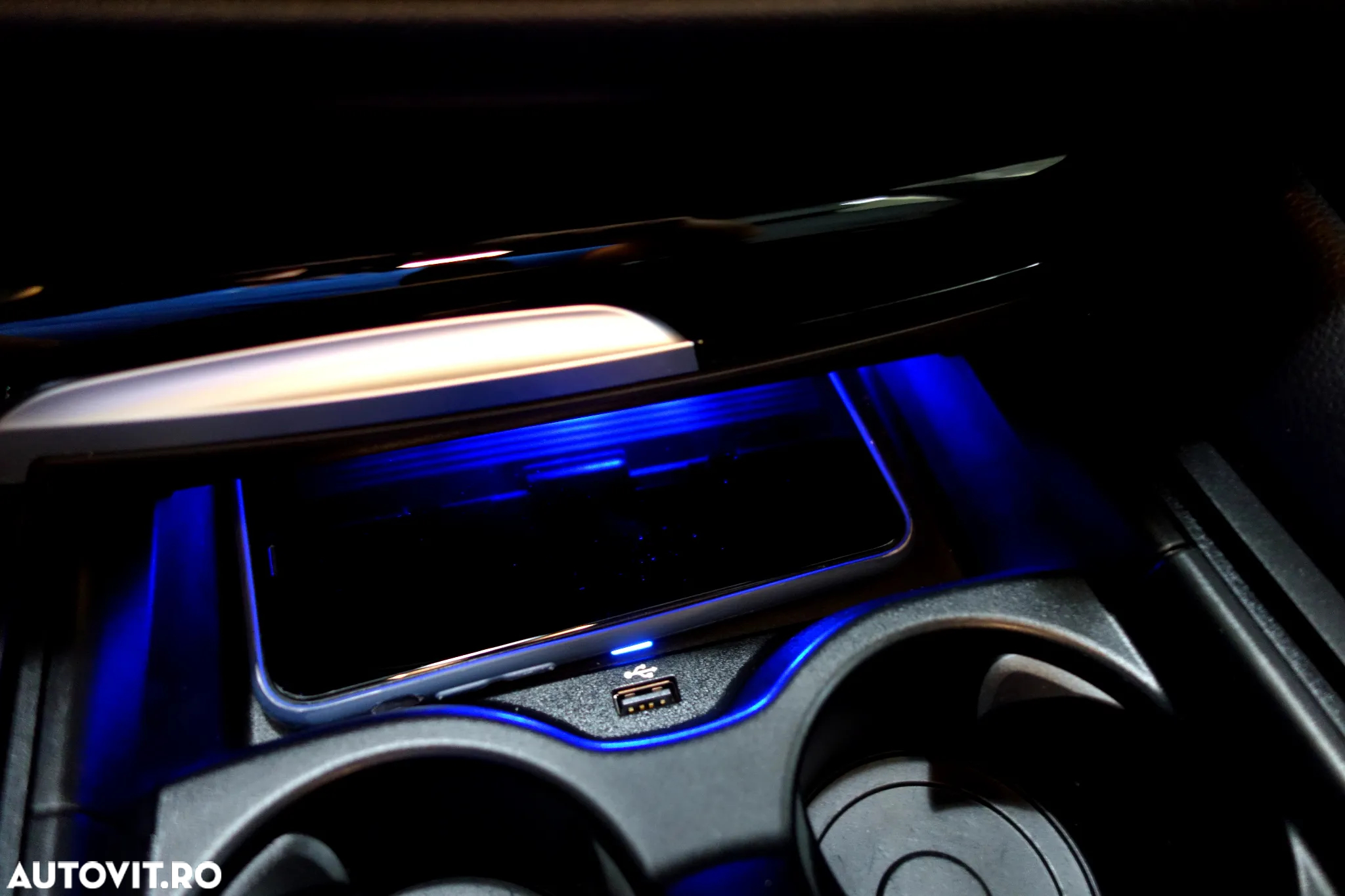 BMW Seria 5 520i AT - 26