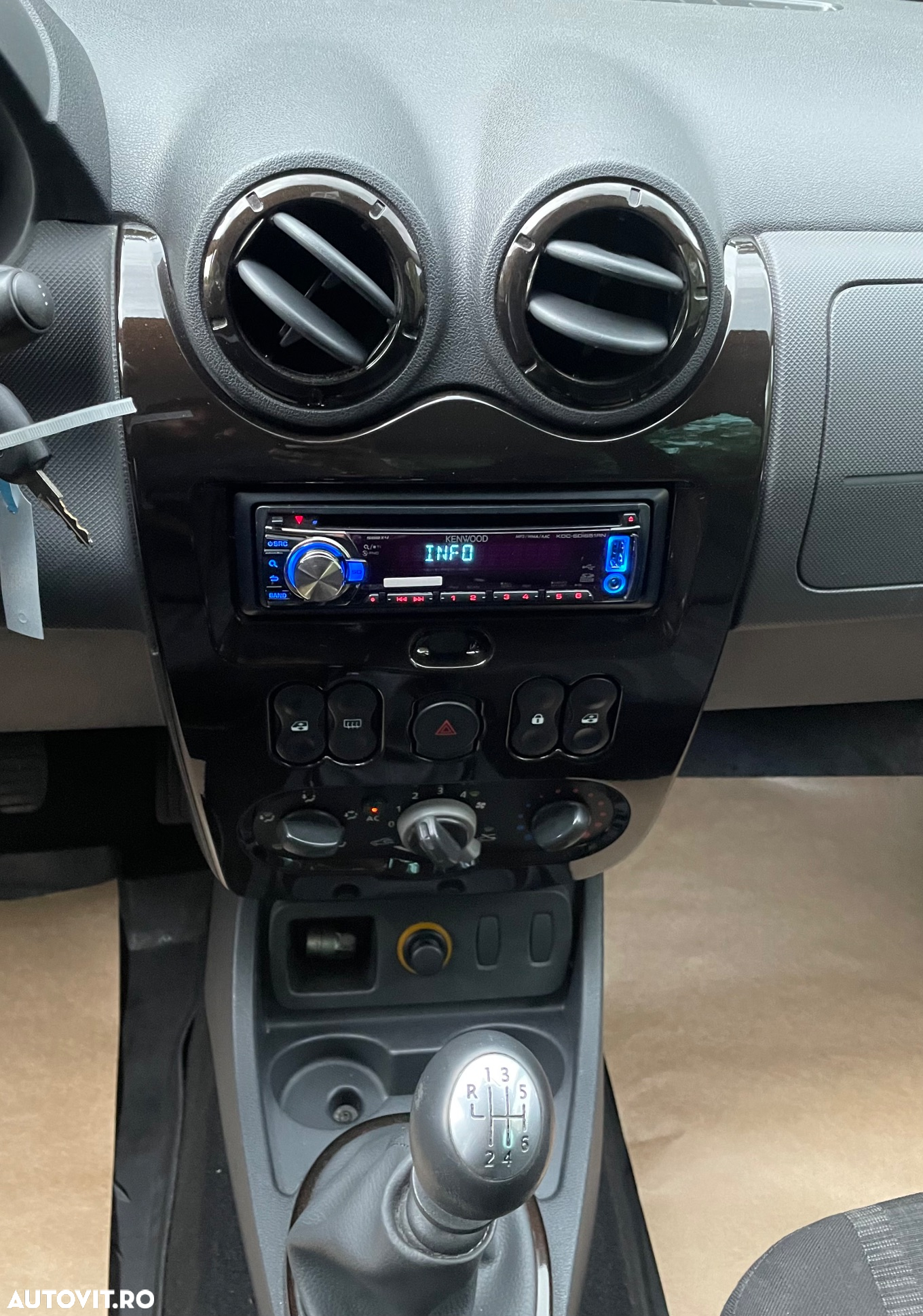 Dacia Duster 1.5 dCi 4x2 Prestige - 24