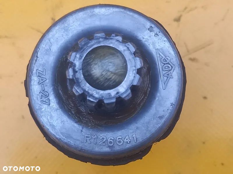 Sprzęgiełko orbitrola kolumny kierowniczej John Deere 6620 - 4