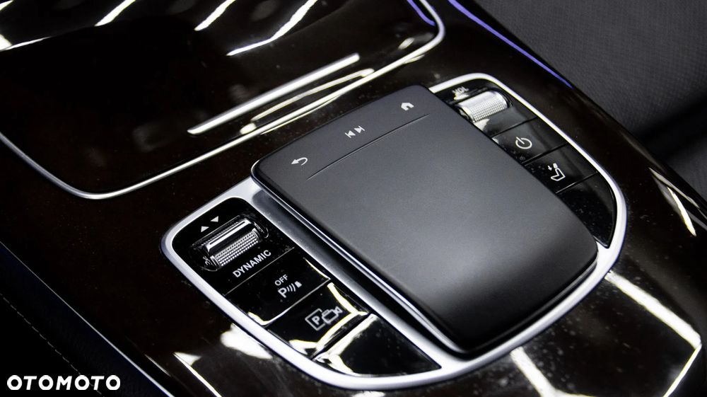 Mercedes-Benz Klasa E 300 de Avantgarde - 22