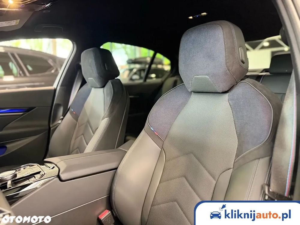 BMW Seria 5 520d xDrive mHEV M Sport - 7