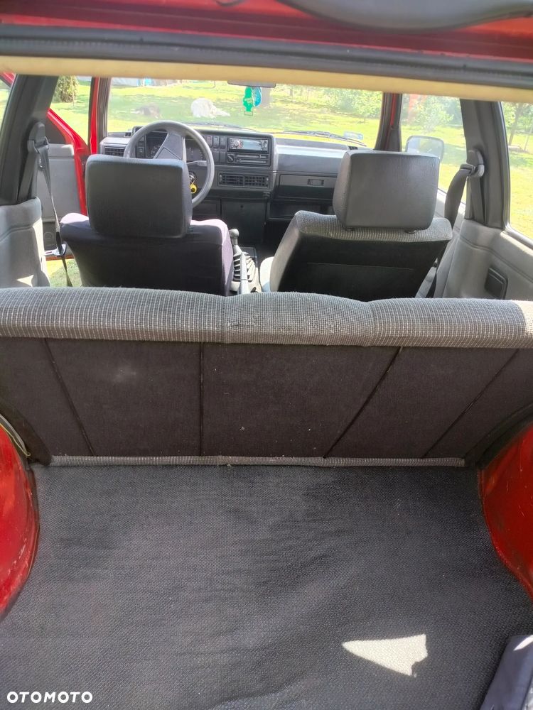 Volkswagen Golf 1.6 (C) D - 7