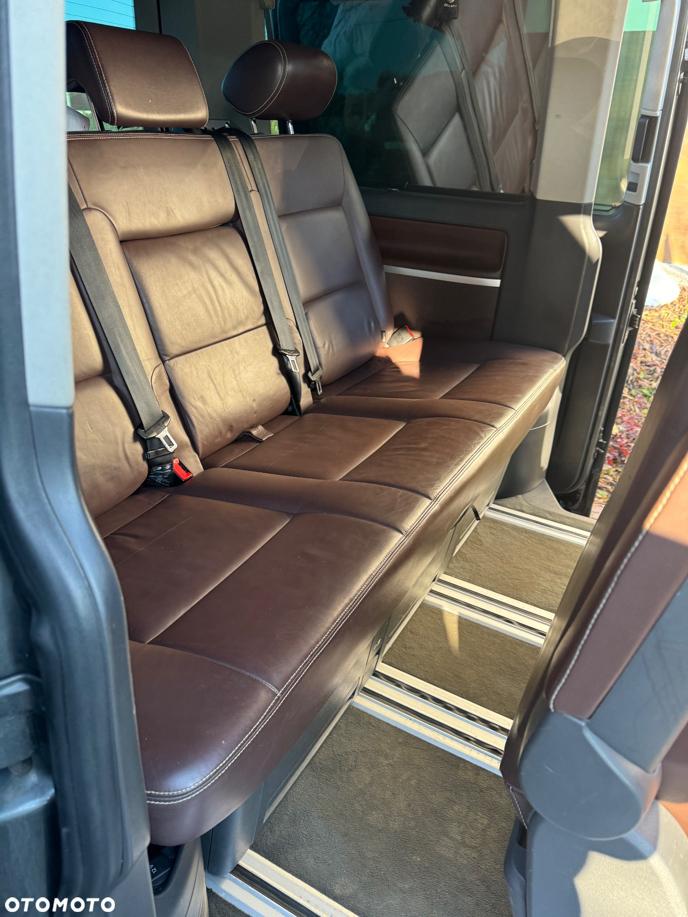 Volkswagen Multivan - 9