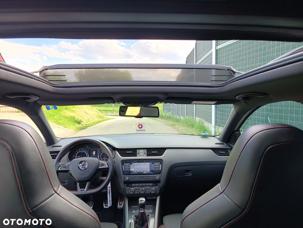 Skoda Octavia 2.0 TDI RS - 31