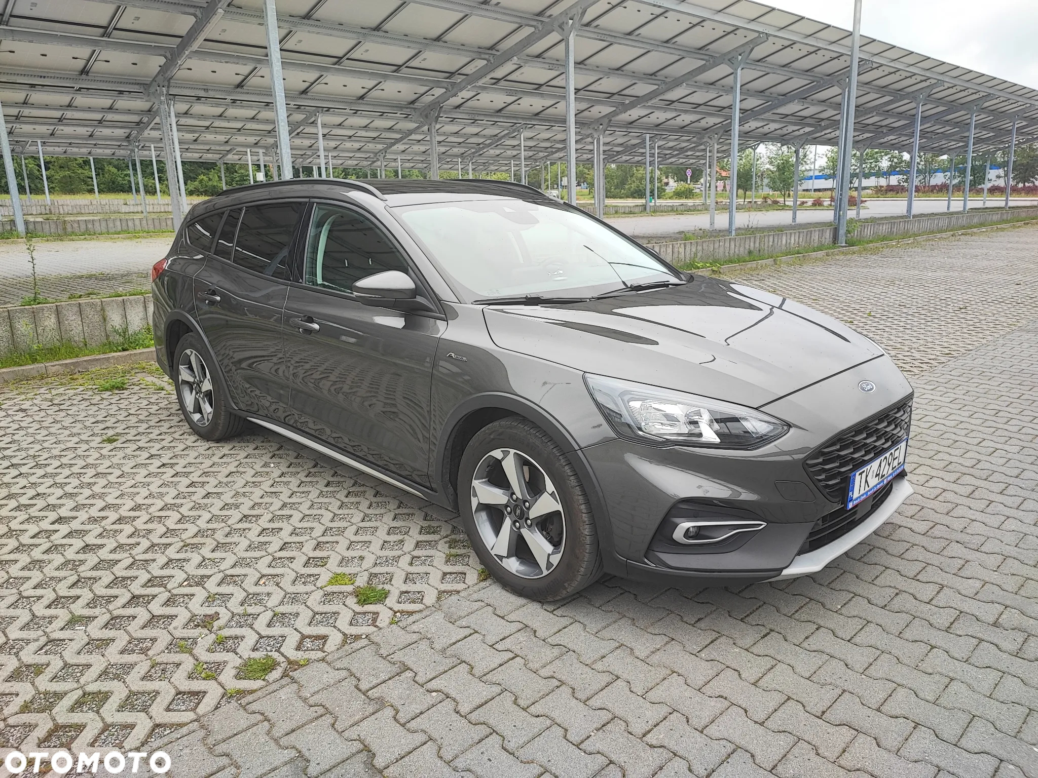 Ford Focus 1.5 EcoBoost Active X - 4