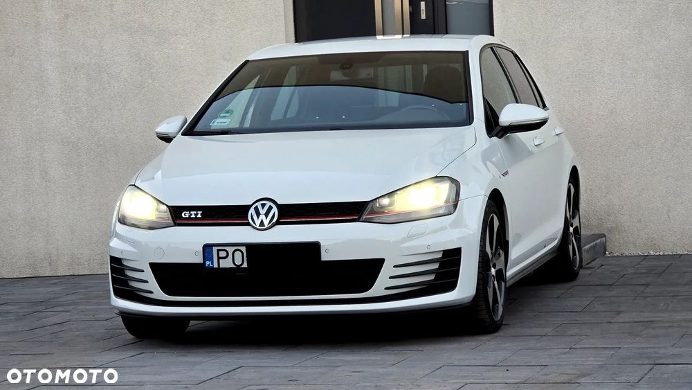Volkswagen Golf 2.0 TSI BMT GTI DSG - 10