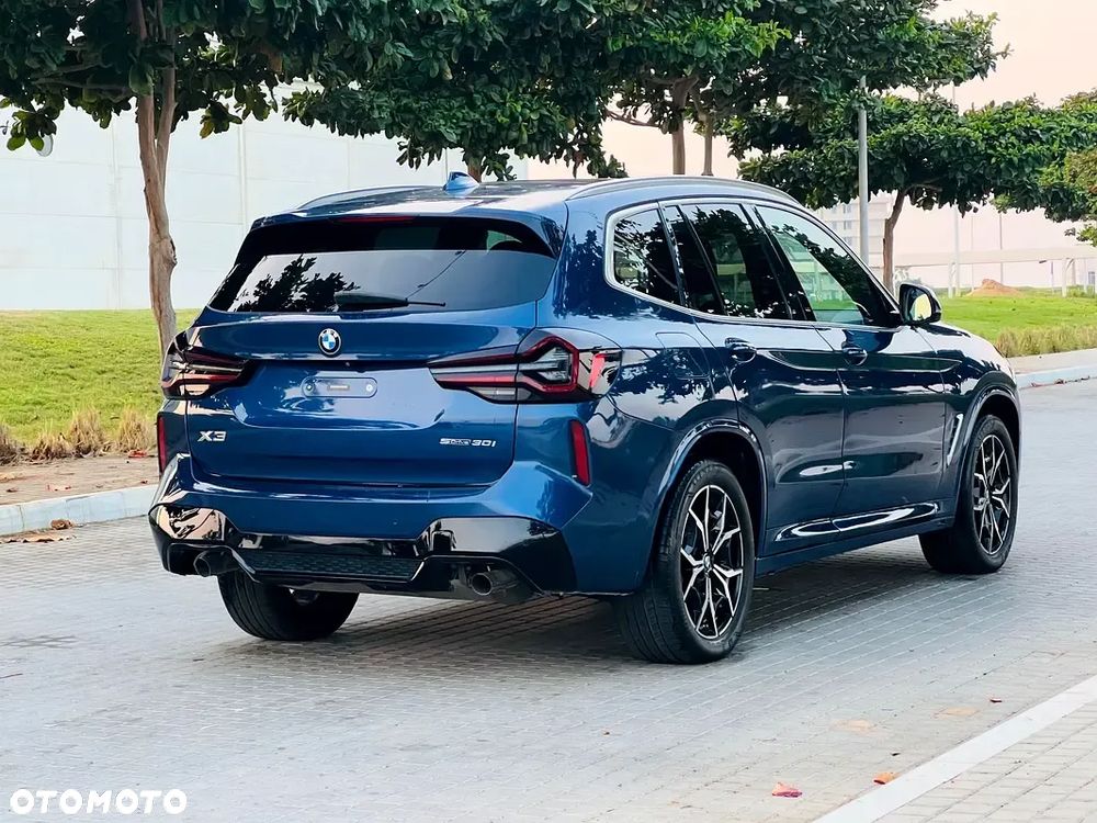 BMW X3 xDrive30i Luxury Line sport - 4