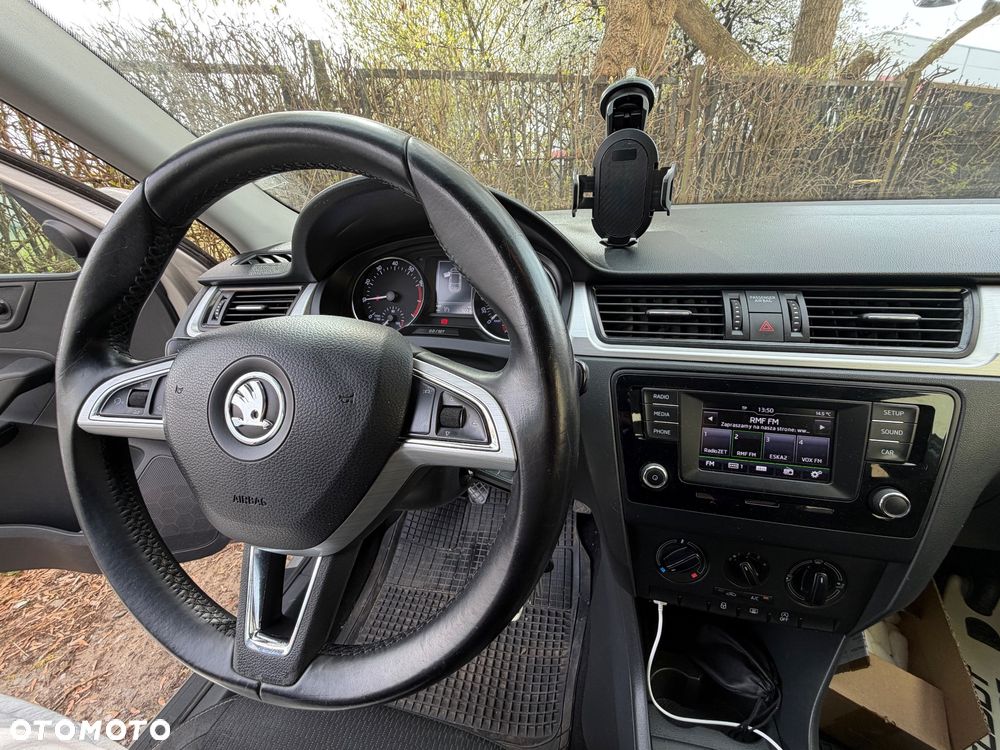 Skoda RAPID 1.2 TSI Edition - 3