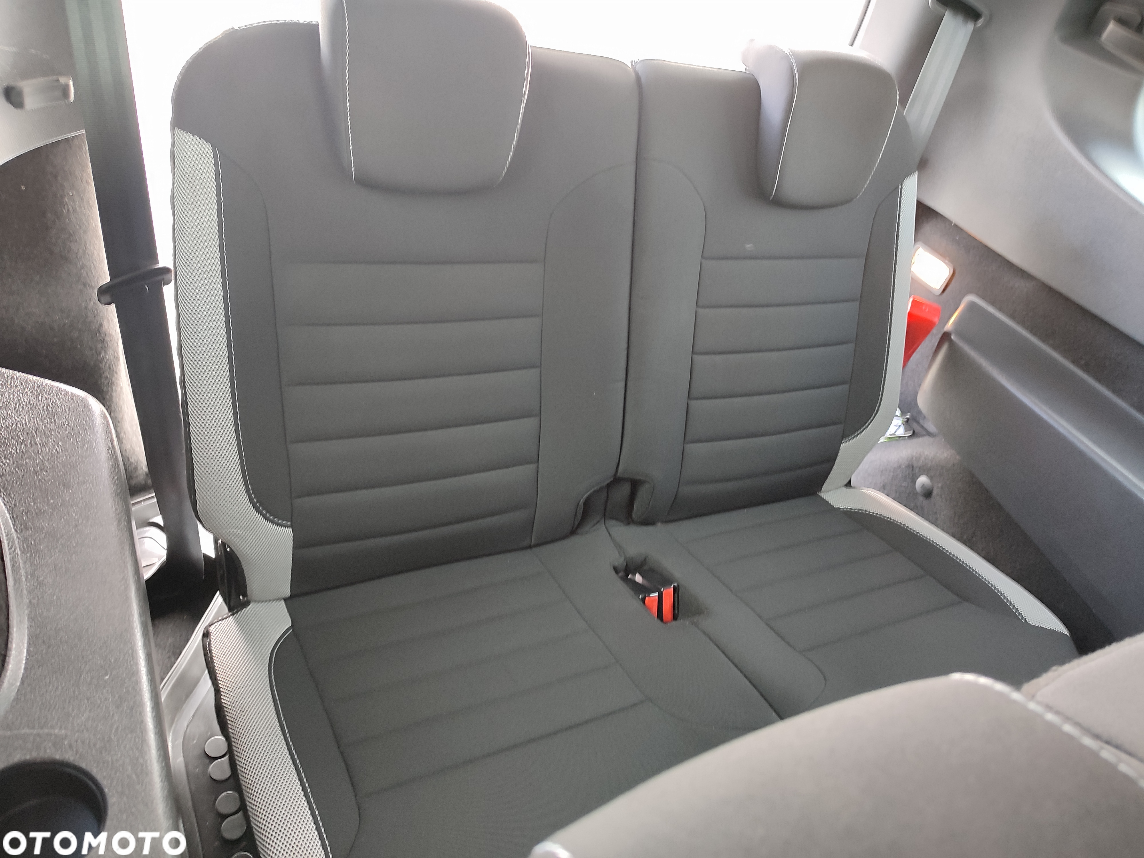 Dacia Lodgy TCe 130 GPF (7-Sitzer) Stepway - 19