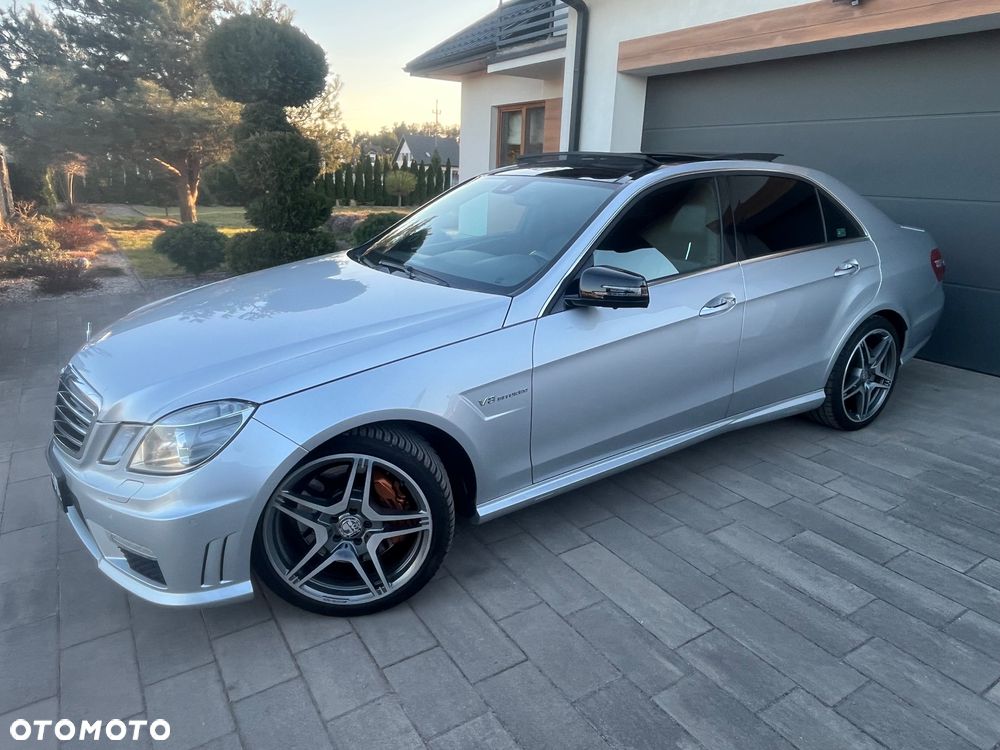 Mercedes-Benz Klasa E - 9