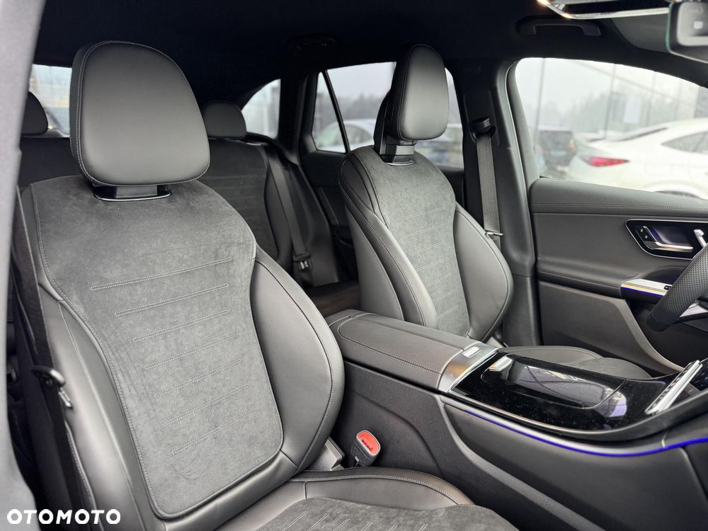Mercedes-Benz GLC 200 d 4Matic 9G-TRONIC AMG Line Advanced - 13