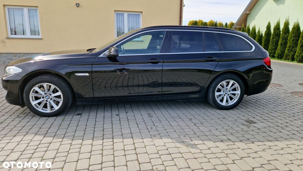 BMW Seria 5 525d Sport-Aut - 5