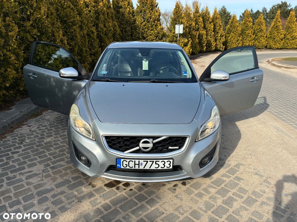Volvo C30 D3 R-Design - 3