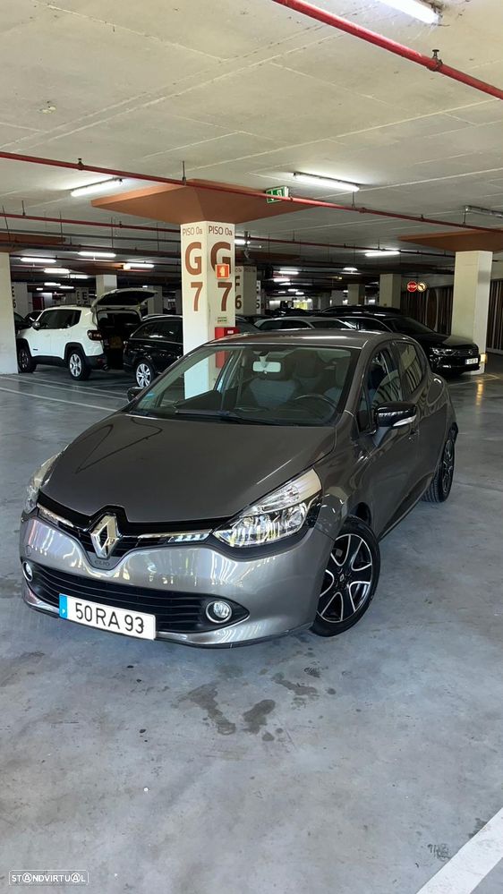 Renault Clio 1.5 dCi Dynamique S - 1