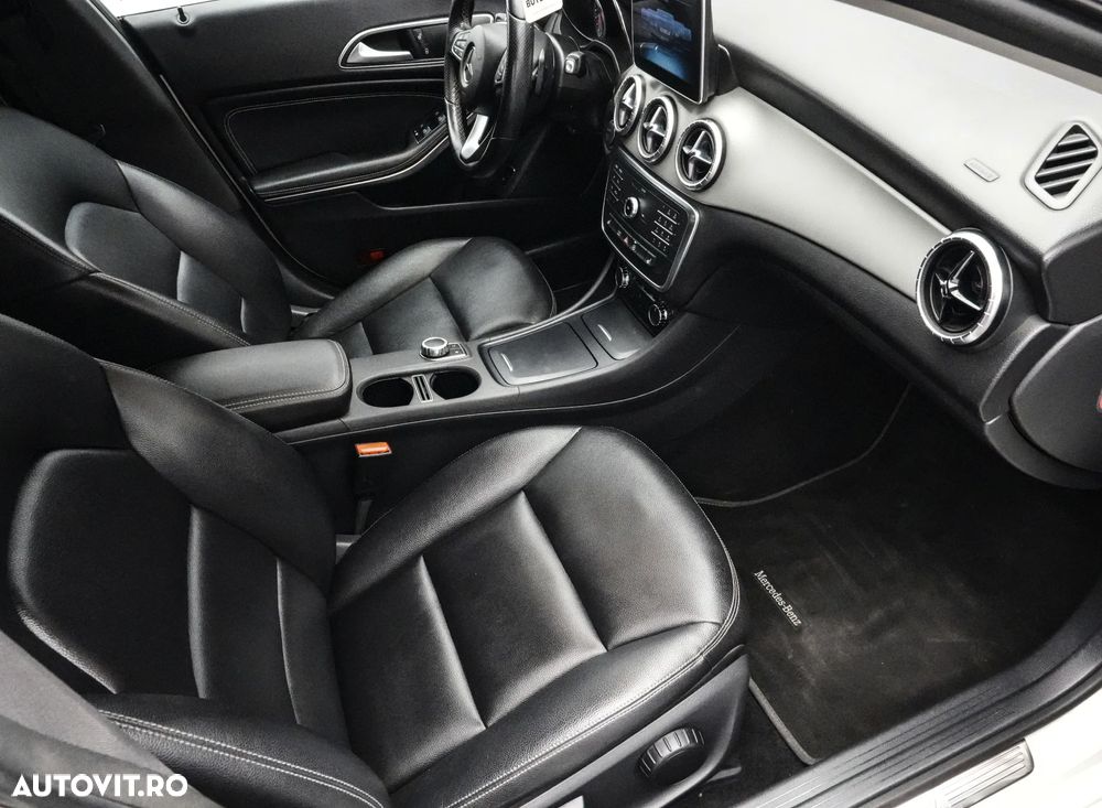 Mercedes-Benz CLA 200 d 7G-DCT - 12