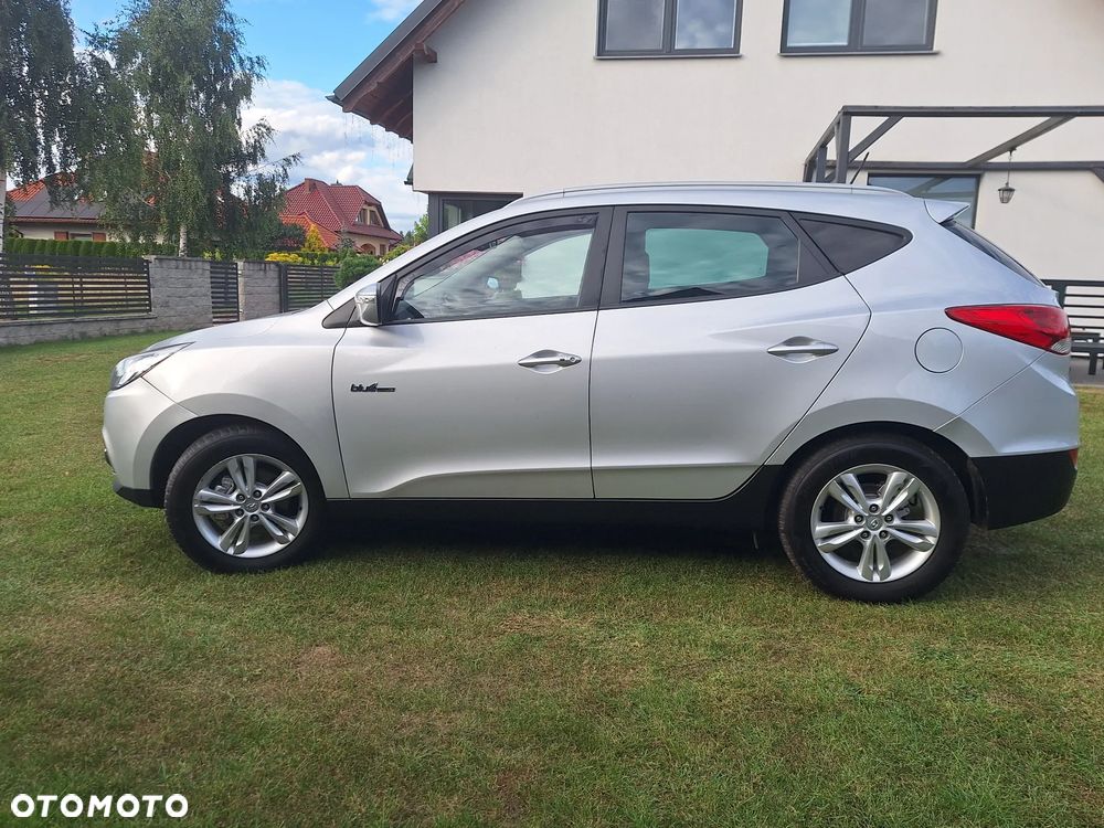 Hyundai ix35 1.7 CRDi 2WD blue Finale Silver - 12