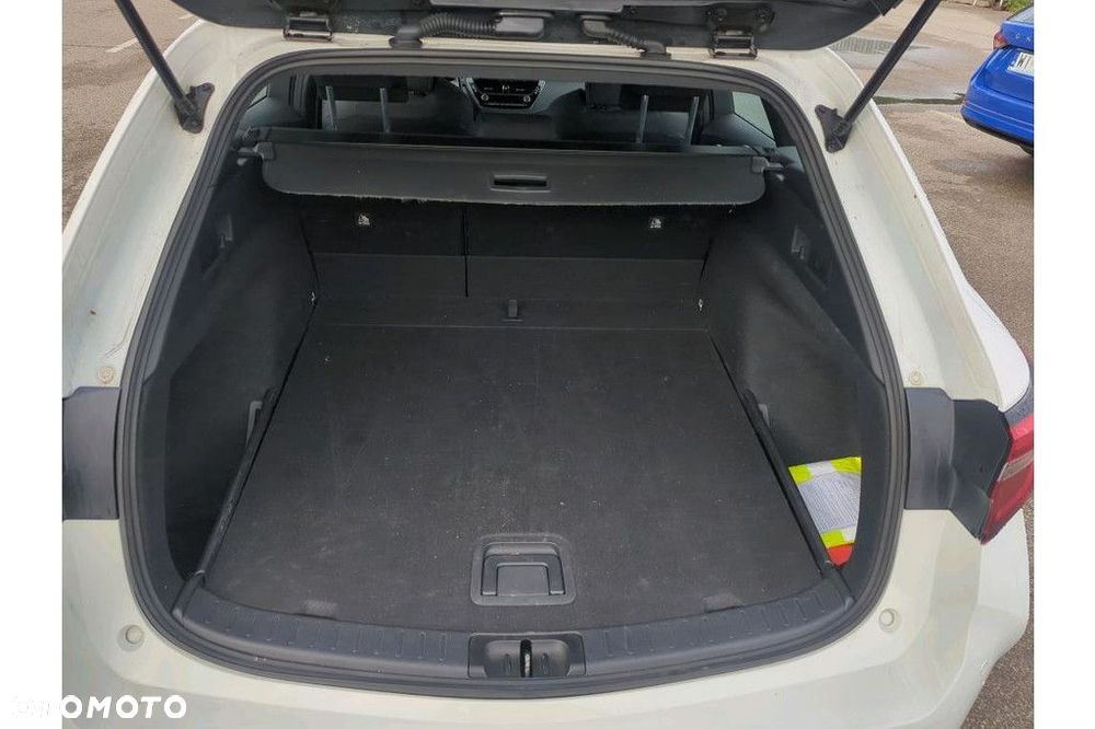 Toyota Corolla 1.8 Hybrid Comfort - 10