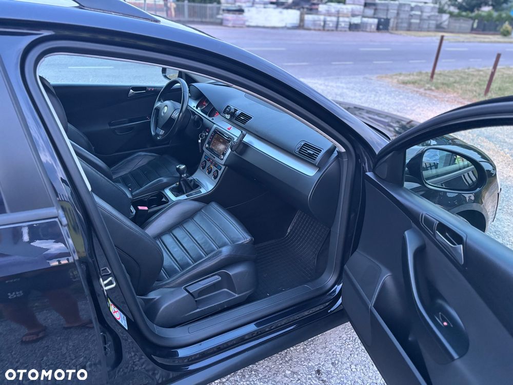 Volkswagen Passat - 11