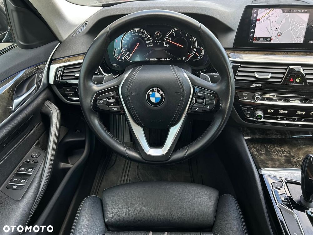 BMW Seria 5 530i GPF xDrive Sport Line sport - 6