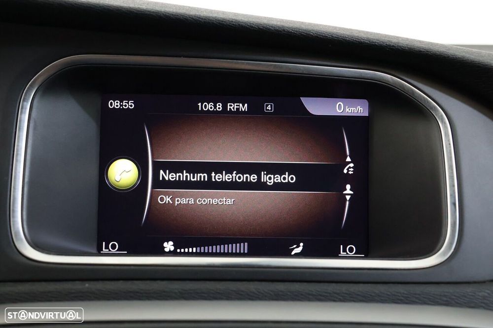 Volvo V40 Cross Country 2.0 D3 Plus - 19