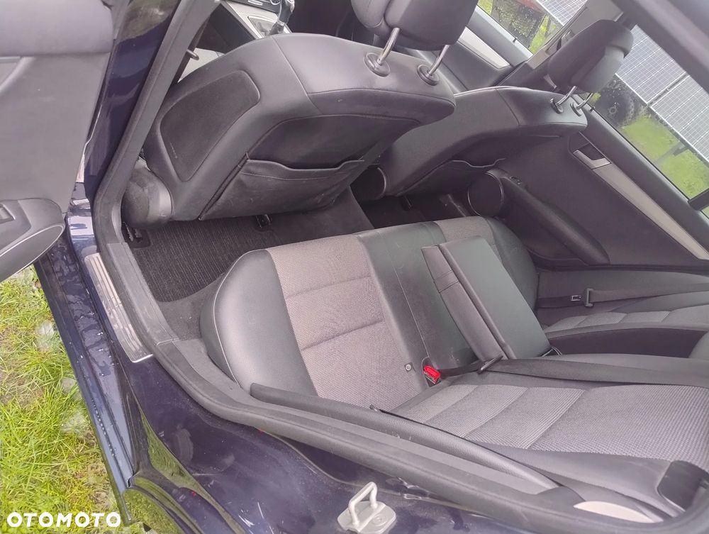 Mercedes-Benz Klasa C 200 CDI BlueEff Avantgarde - 11