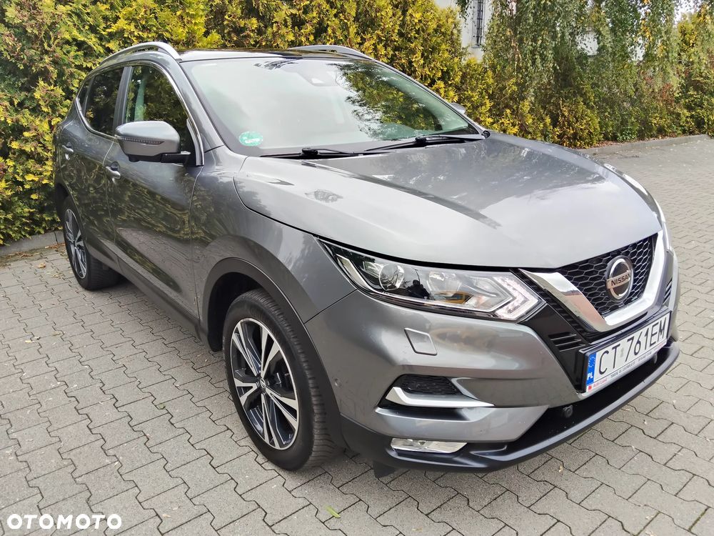 Nissan Qashqai 1.3 DIG-T TEKNA - 2
