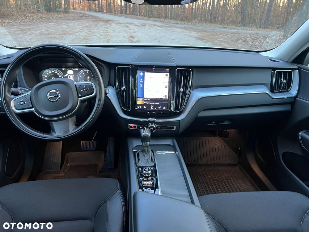 Volvo XC 60 B5 B AWD Geartronic Momentum Pro - 29