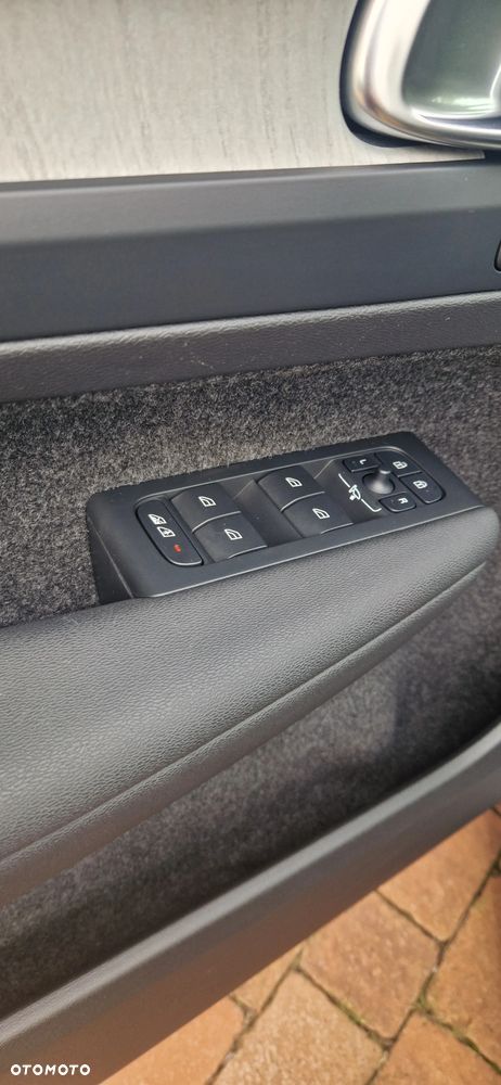 Volvo XC 40 - 20