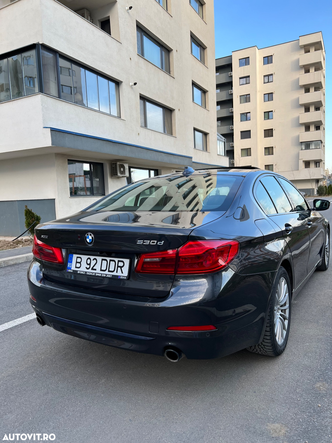 BMW Seria 5 530d xDrive AT - 4