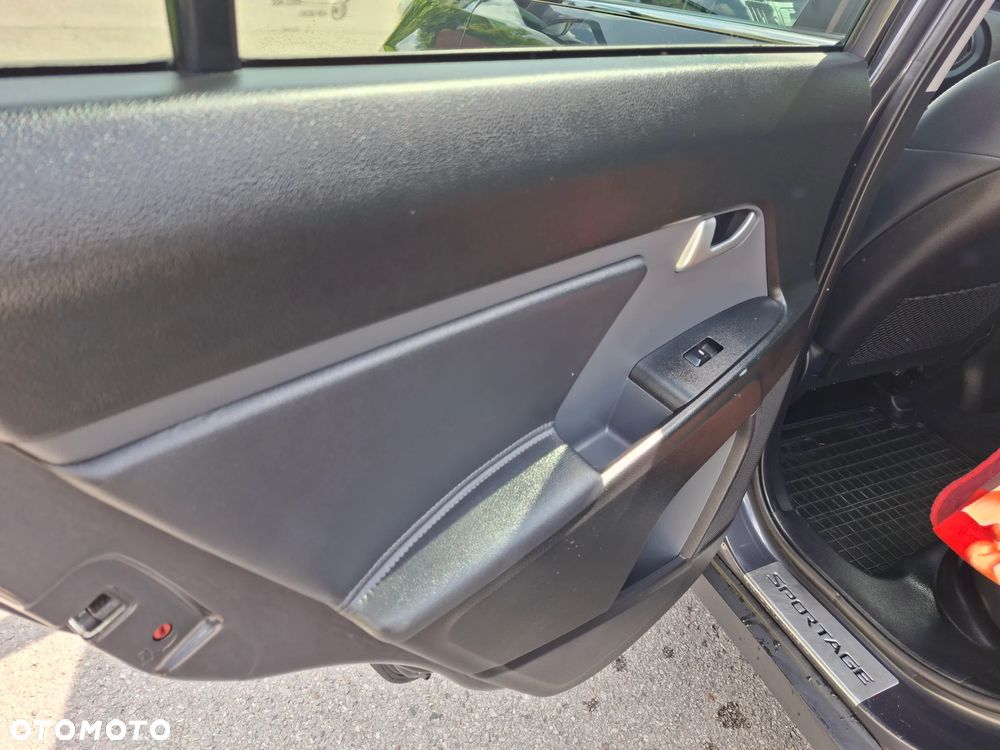 Kia Sportage 2.0 S 2WD - 15