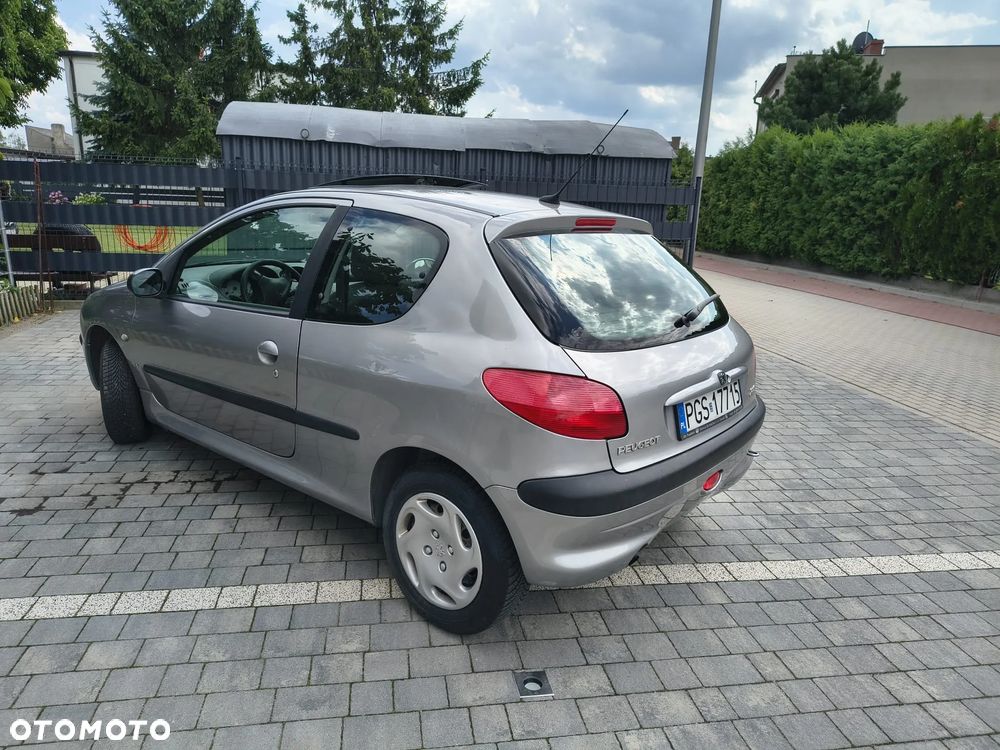 Peugeot 206 1.1 Color-Line - 10