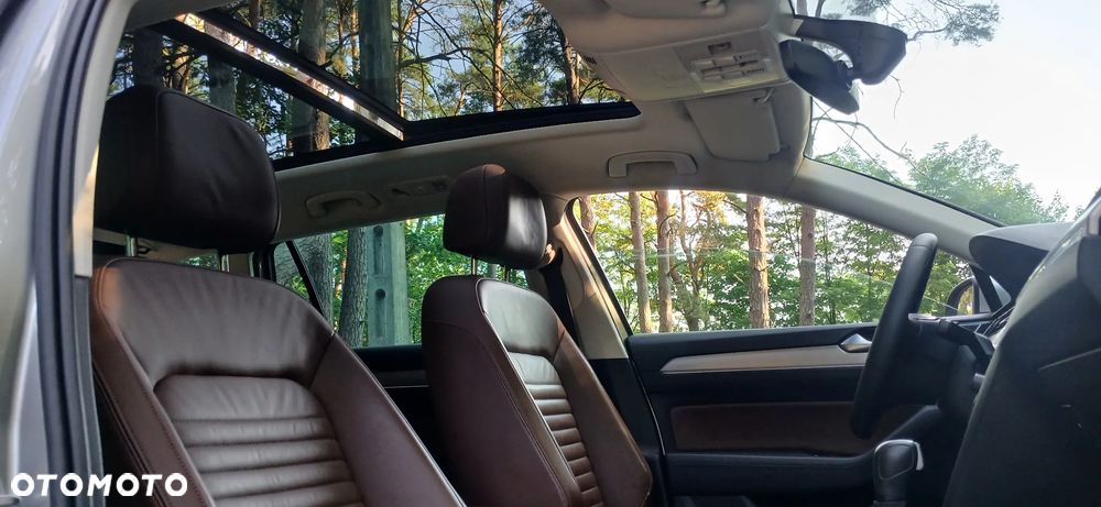 Volkswagen Passat - 20