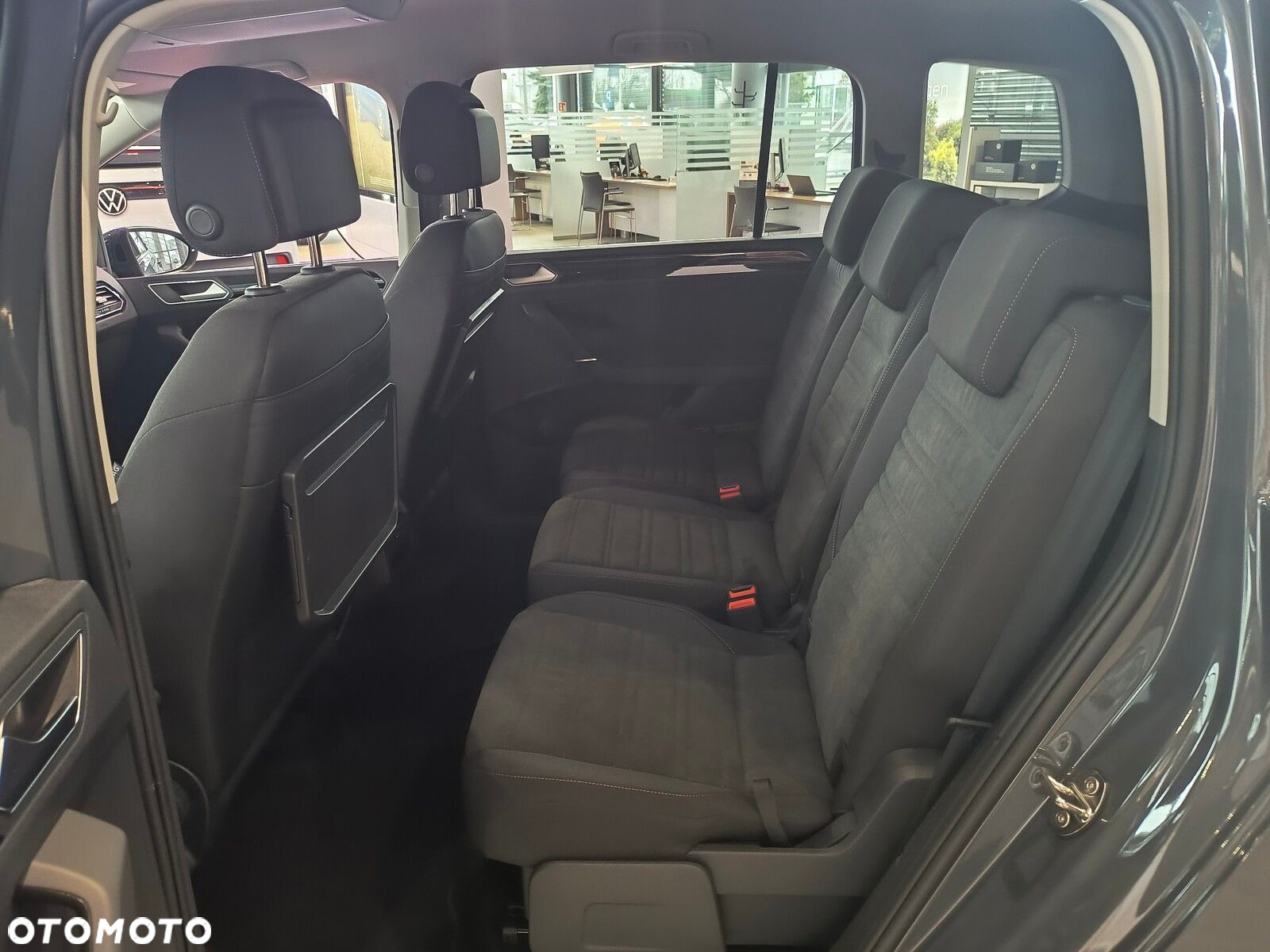 Volkswagen Touran 1.5 TSI EVO Highline DSG - 12