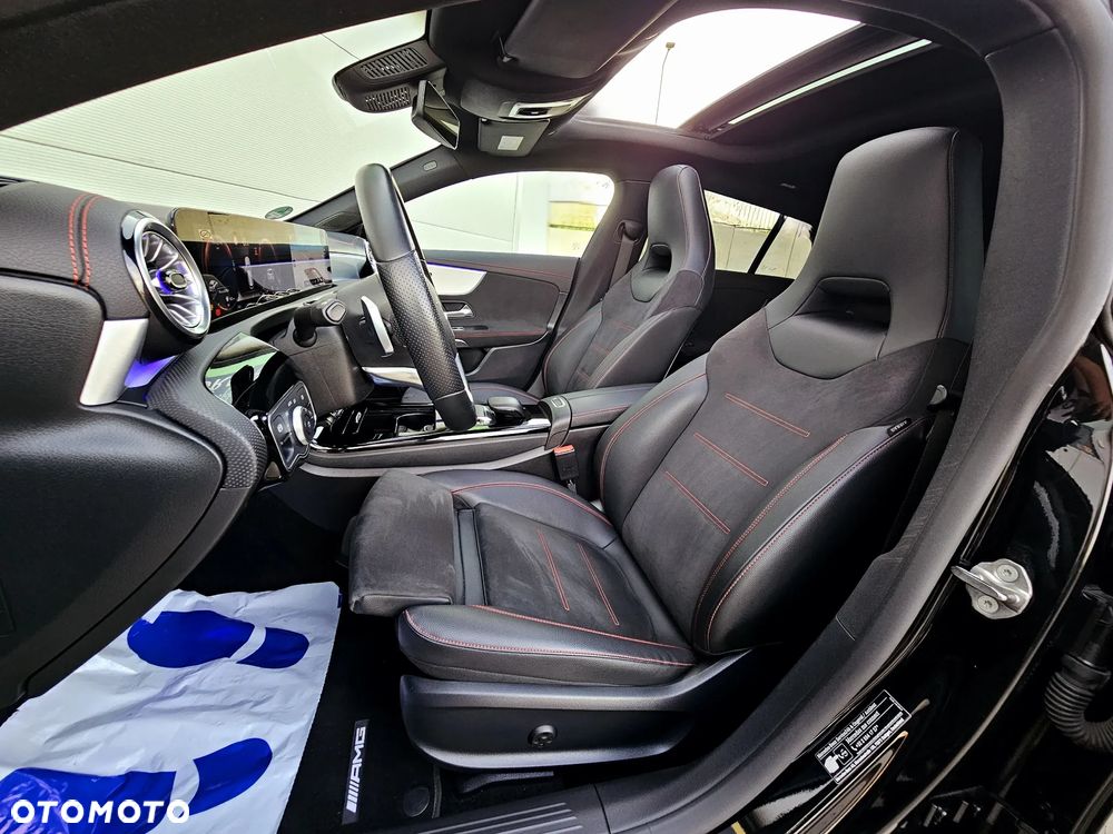 Mercedes-Benz CLA 200 d 8G-DCT AMG Line Advanced Plus - 24