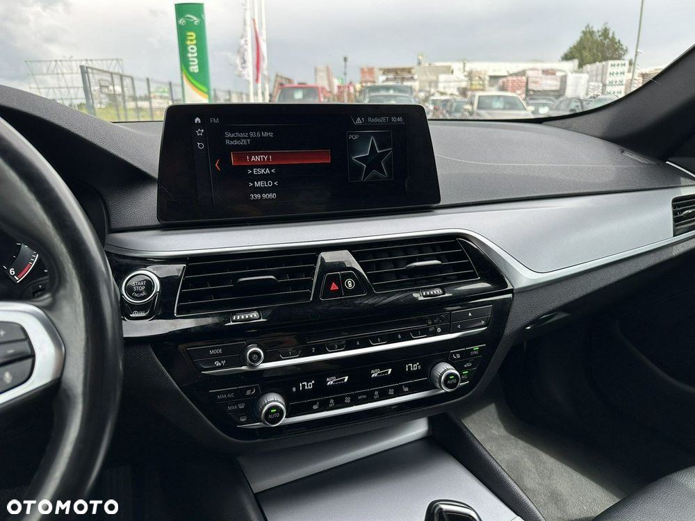 BMW Seria 5 520d Touring M Sport Edition - 18