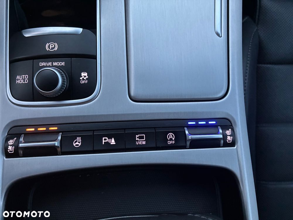 Kia Stinger 2.0 T-GDI GT Line - 28