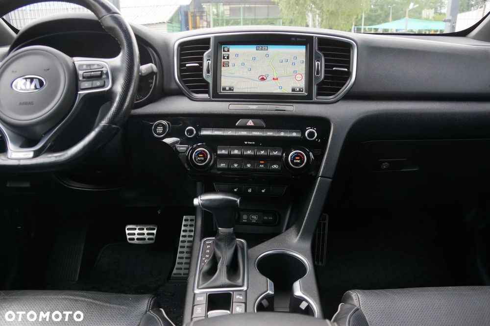 Kia Sportage 2,0 CRDI AWD GT Line - 13
