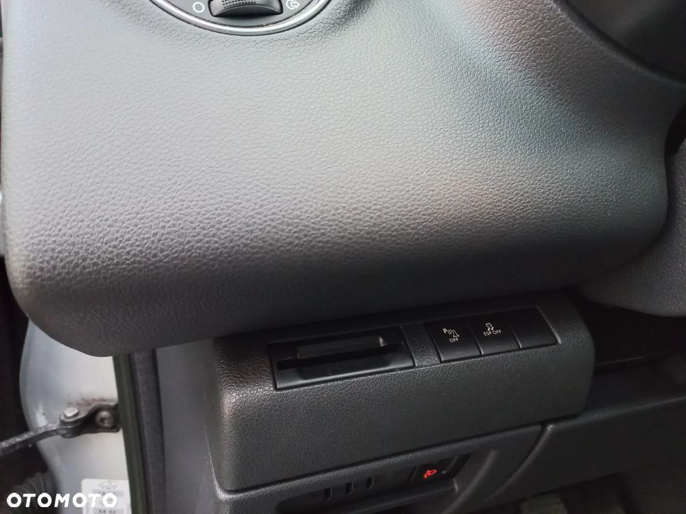 Peugeot 3008 1.6 HDi Premium - 11