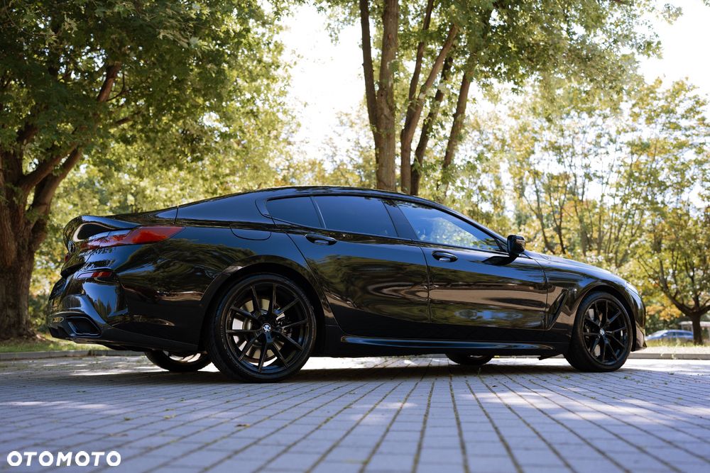 BMW Seria 8 - 10