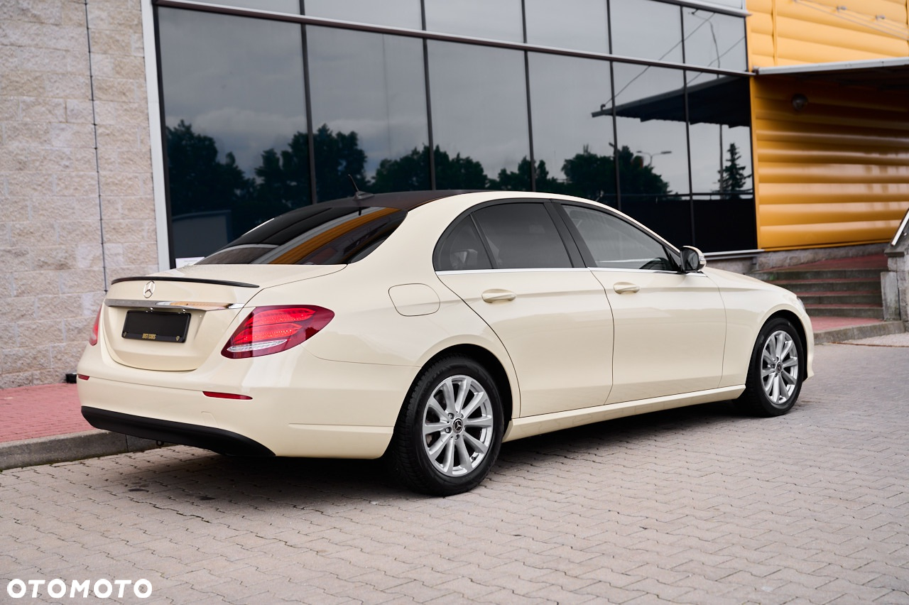 Mercedes-Benz Klasa E 200 d 9G-TRONIC - 13