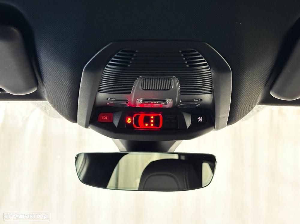 Peugeot 3008 1.6 Hybrid GT Pack e-EAT8 - 29