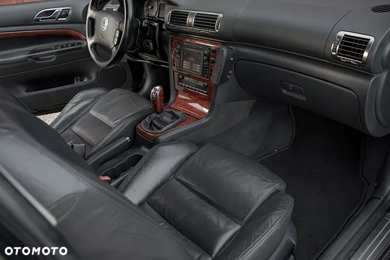 Skoda Superb 2.8 V6 Elegance - 7