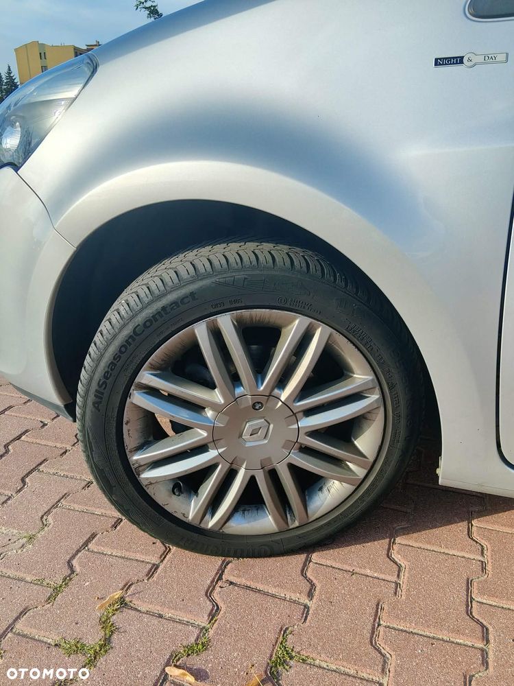 Renault Clio 1.6 16V Night&Day - 16