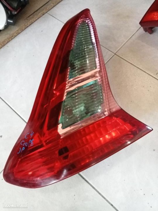 Farolim esquerdo C4 Coupé - 1