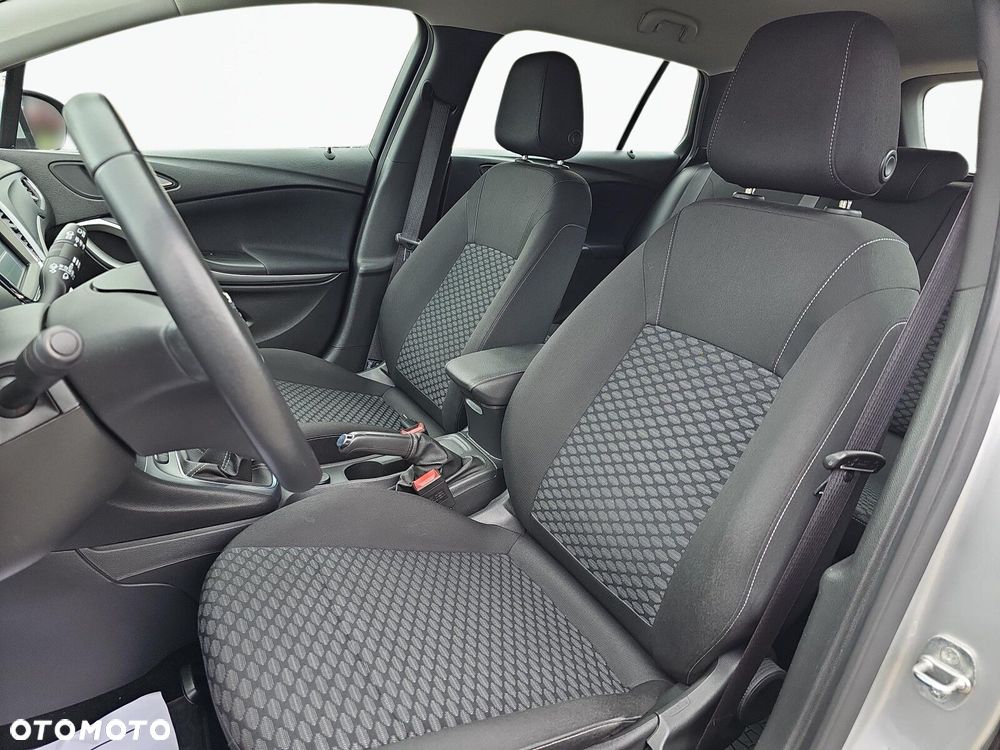 Opel Astra - 14