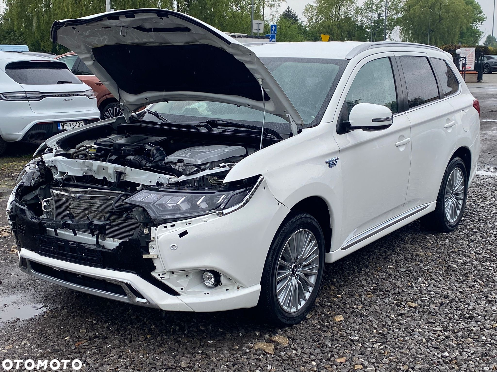 Mitsubishi Outlander PHEV Instyle - 8