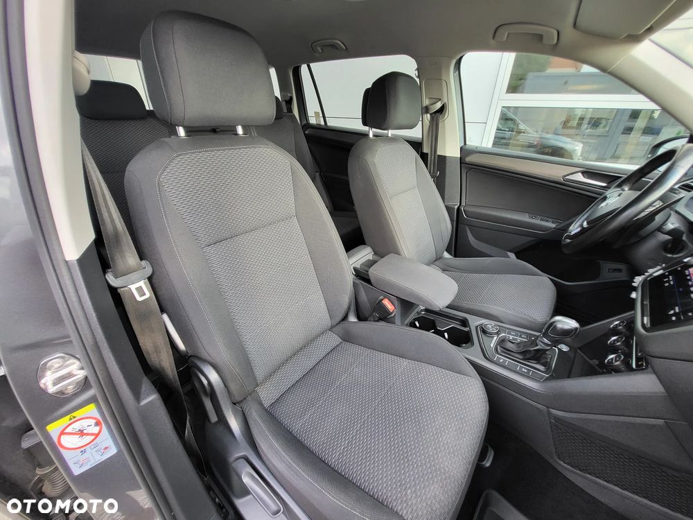 Volkswagen Tiguan Allspace 2.0 TSI 4Mot Comfortline DSG 7os - 29