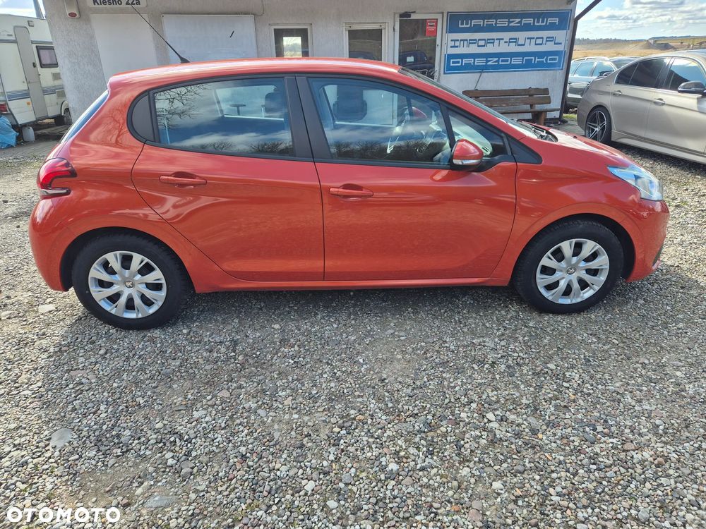 Peugeot 208 - 7