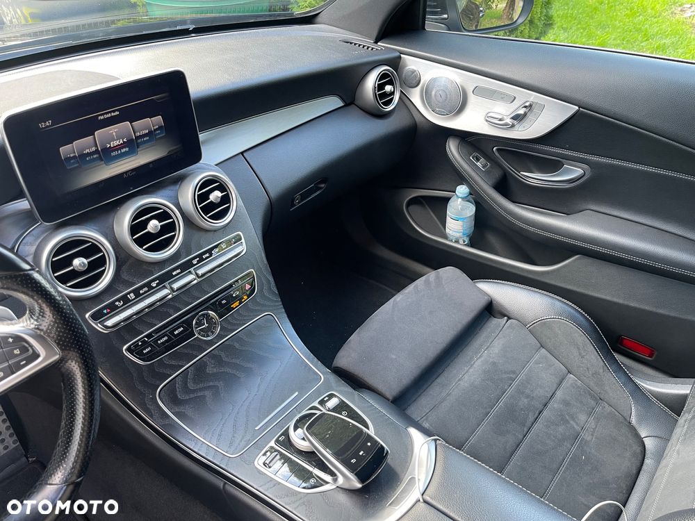Mercedes-Benz Klasa C 300 7G-TRONIC AMG Line - 18