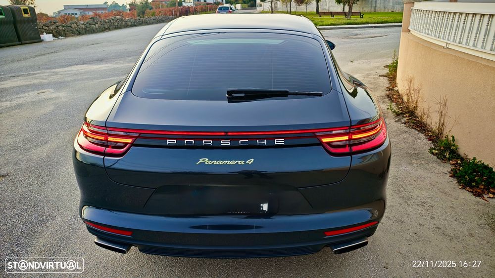 Porsche Panamera 4 E-Hybrid - 22